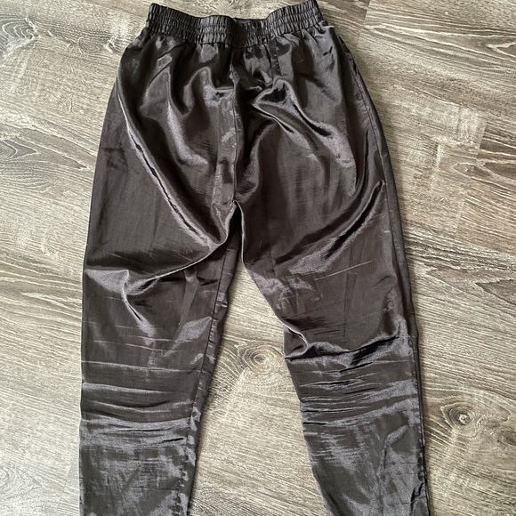 Prettylittlething balloon pants - Picture 2 of 3